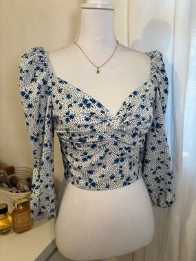 American Eagle Outfitters White Crop Top with Blue Floral Print
